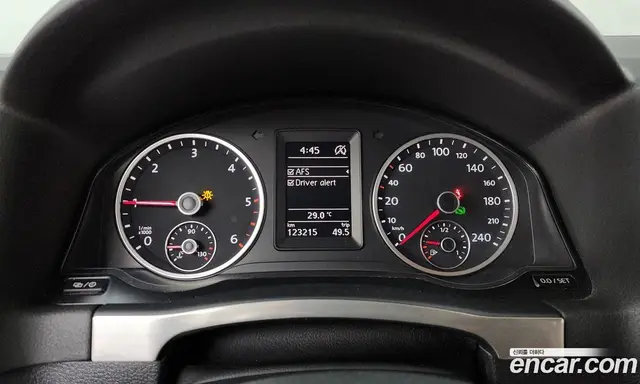 Volkswagen Tiguan 2015 2.0 автомат (гидро), миниатюра 8