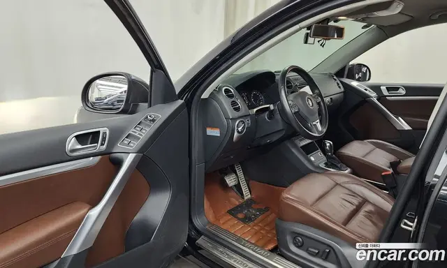Volkswagen Tiguan 2015 2.0 автомат (гидро), миниатюра 10