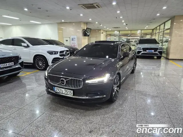 Volvo S90, 2022, 20 372 км