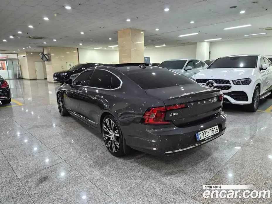 Volvo S90 2022 2.0 автомат (гидро), фото 3