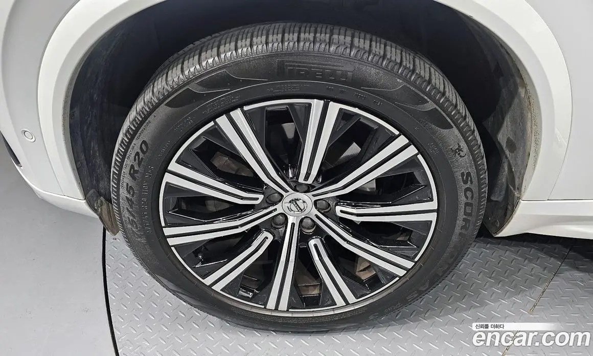 Volvo XC90 2019 2.0 автомат (гидро), фото 5