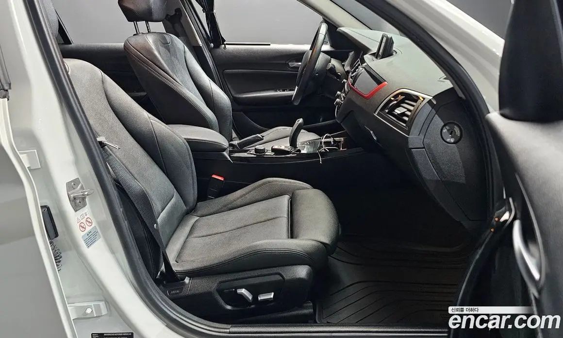 BMW 1 серия 2018 2.0 автомат (гидро), фото 11