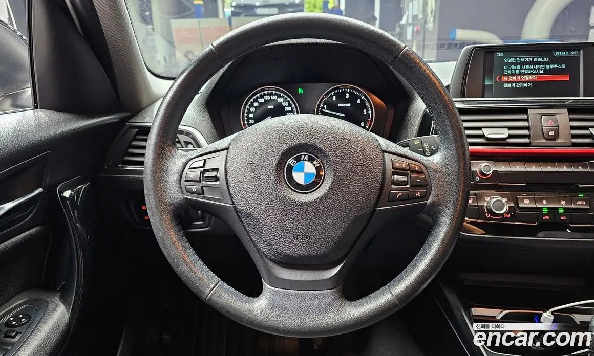 BMW 1 серия 2018 2.0 автомат (гидро), фото 13
