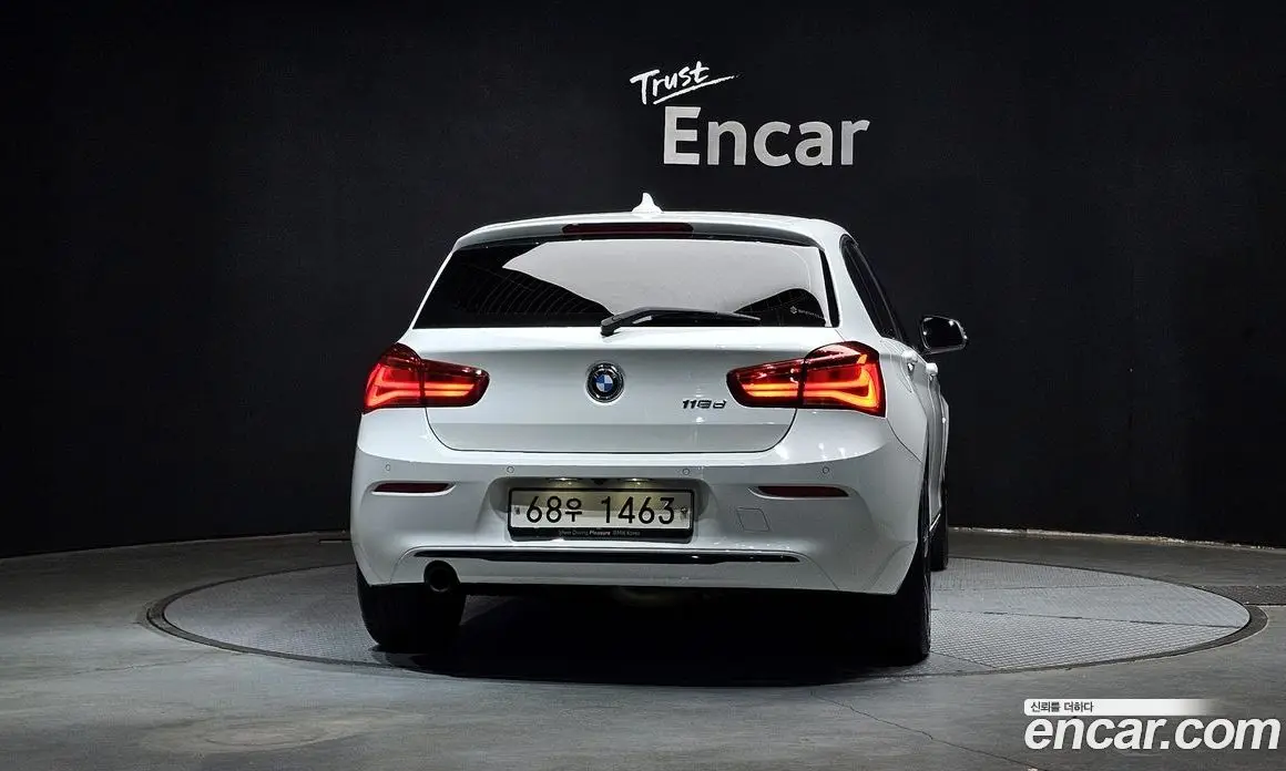 BMW 1 серия 2018 2.0 автомат (гидро), фото 4