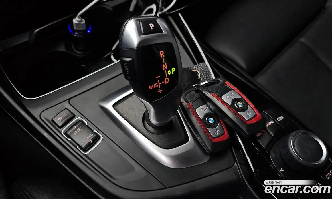 BMW 1 серия 2018 2.0 автомат (гидро), фото 9
