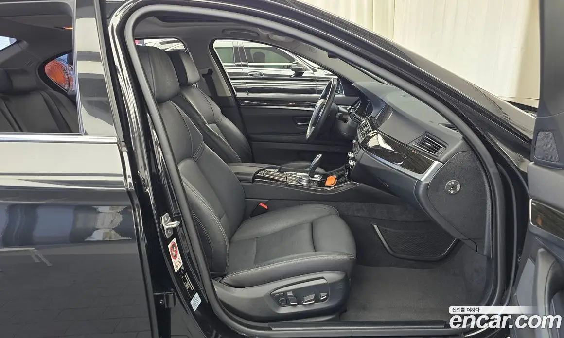 BMW 5 серия 2016 2.0 автомат (гидро), фото 11