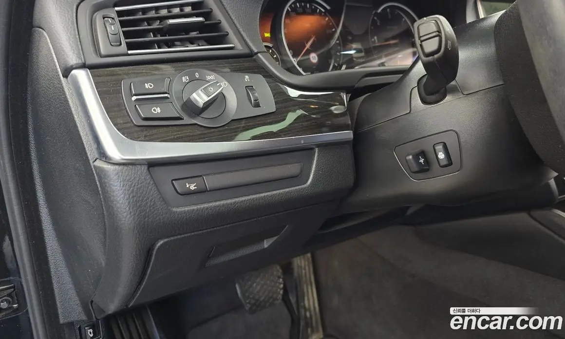 BMW 5 серия 2016 2.0 автомат (гидро), фото 16