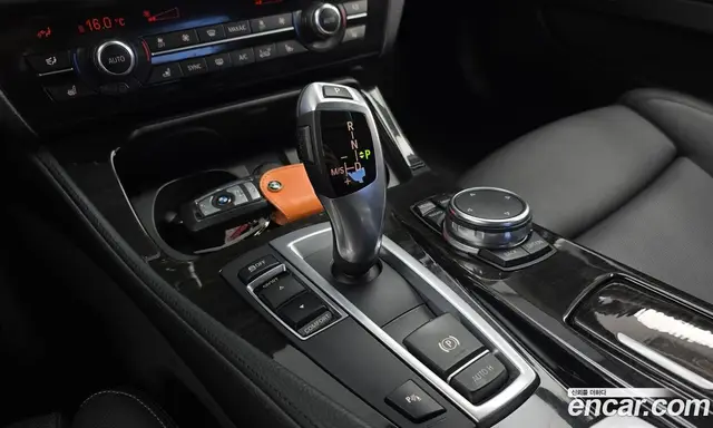 BMW 5 серия 2016 2.0 автомат (гидро), миниатюра 9