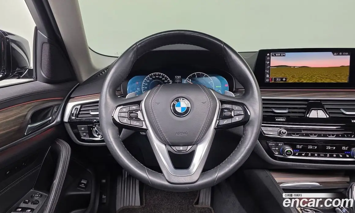 BMW 5 серия 2019 2.0 автомат (гидро), фото 32