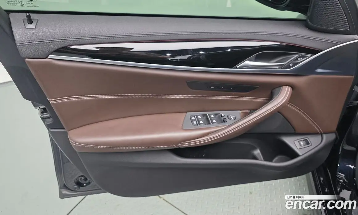 BMW 5 серия 2019 2.0 автомат (гидро), фото 14