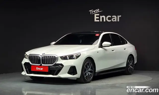 BMW 5 серия, 2023, 29 320 км