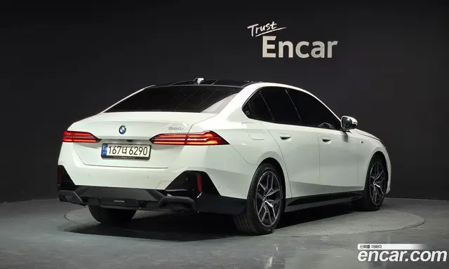 BMW 5 серия 2023 2.0 автомат (гидро), миниатюра 2