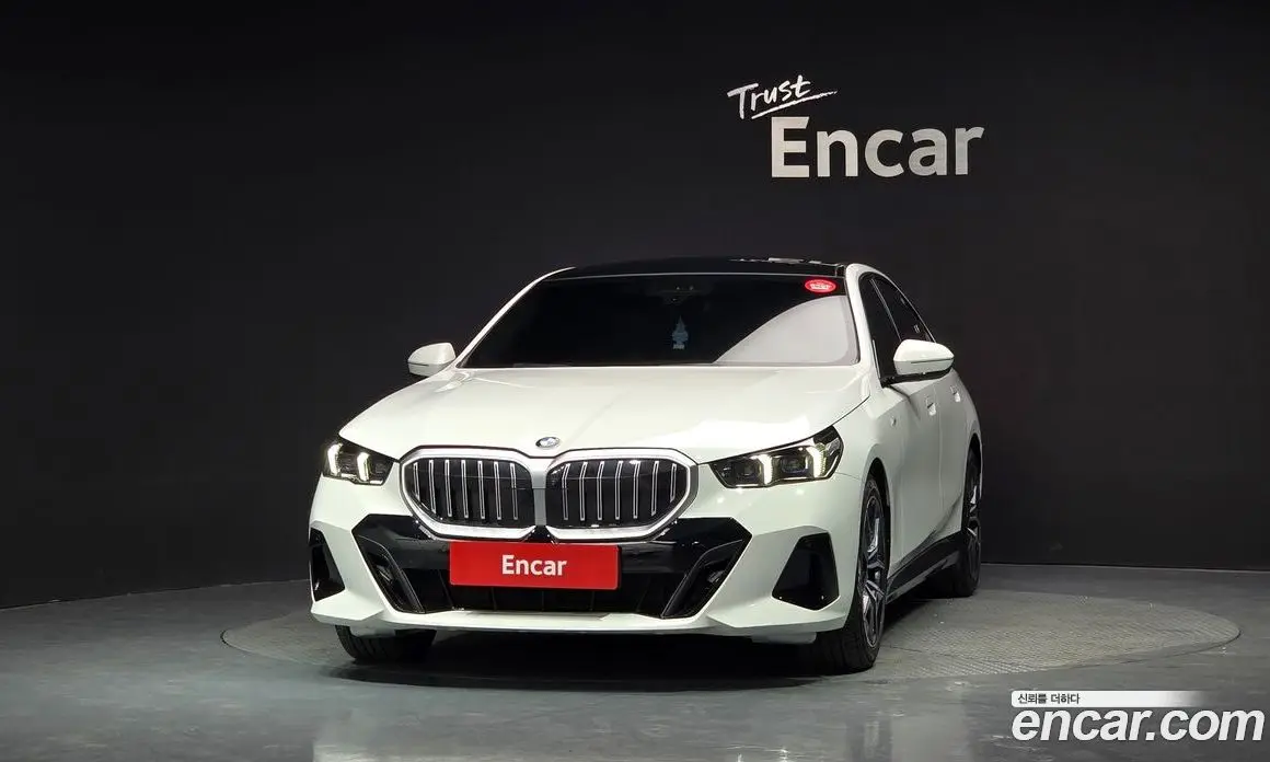 BMW 5 серия 2023 2.0 автомат (гидро), фото 3