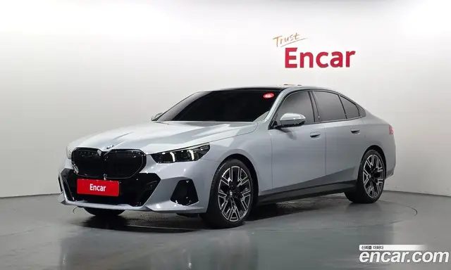BMW 5 серия, 2025, 11 829 км