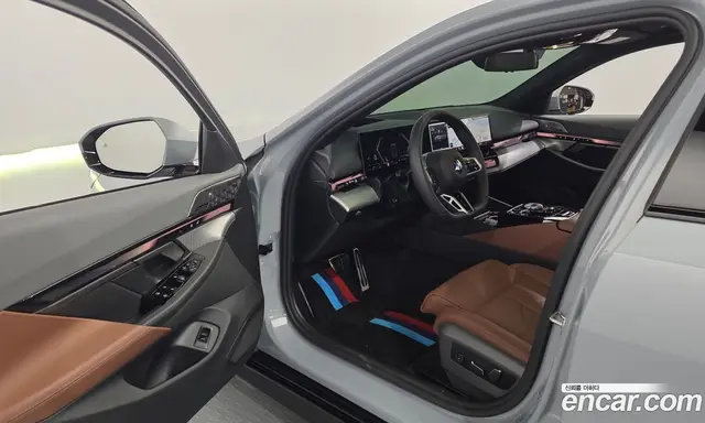 BMW 5 серия 2025 2.0 автомат (гидро), миниатюра 10