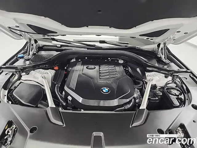 BMW 6 серия 2023 3.0 автомат (гидро), миниатюра 5