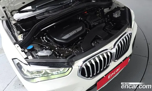 BMW X1 2020 2.0 автомат (гидро), миниатюра 5