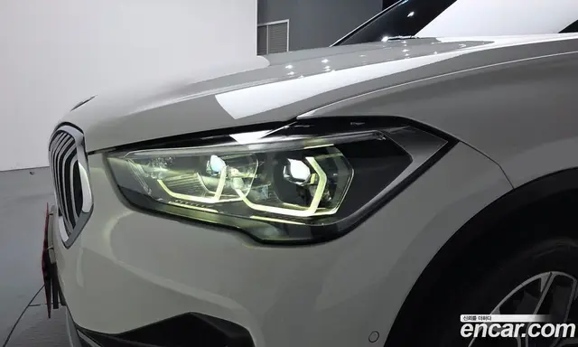 BMW X1 2020 2.0 автомат (гидро), миниатюра 7
