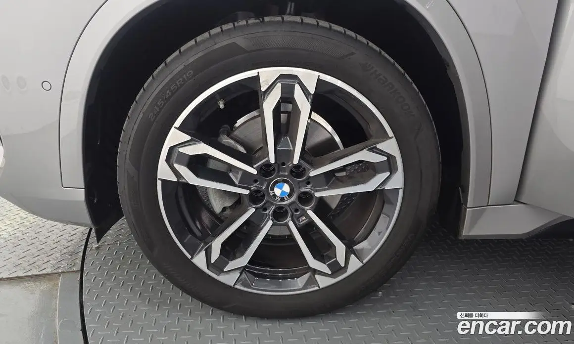BMW X1 2025 2.0 автомат (гидро), фото 5