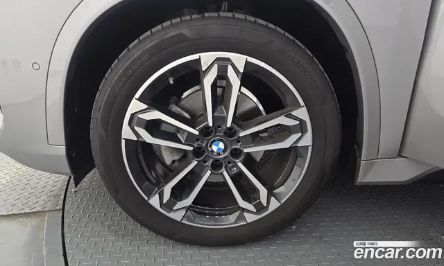 BMW X1 2025 2.0 автомат (гидро), миниатюра 5