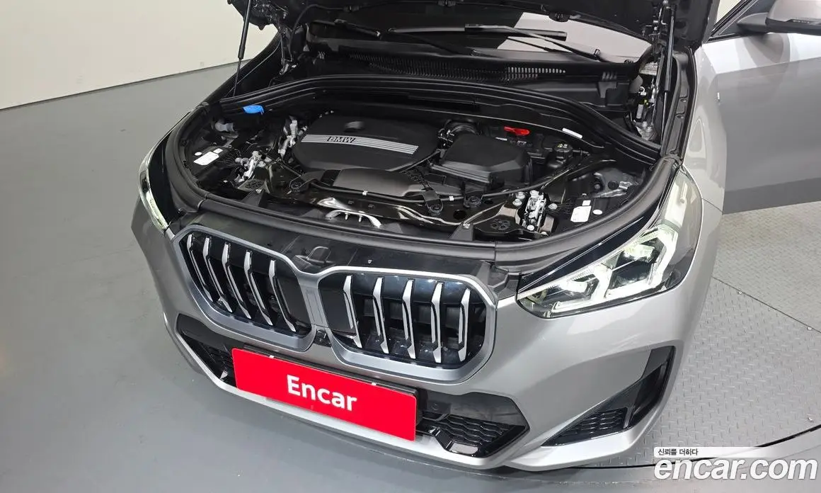 BMW X1 2025 2.0 автомат (гидро), фото 6