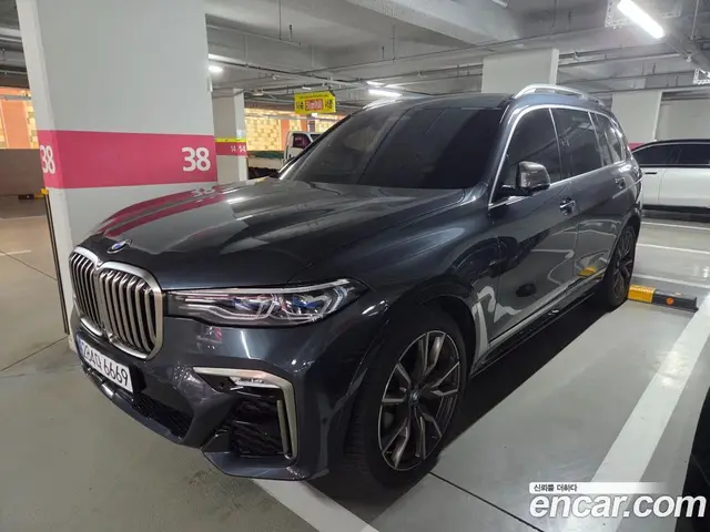 BMW X7 2021 4.4 автомат (гидро), миниатюра 2
