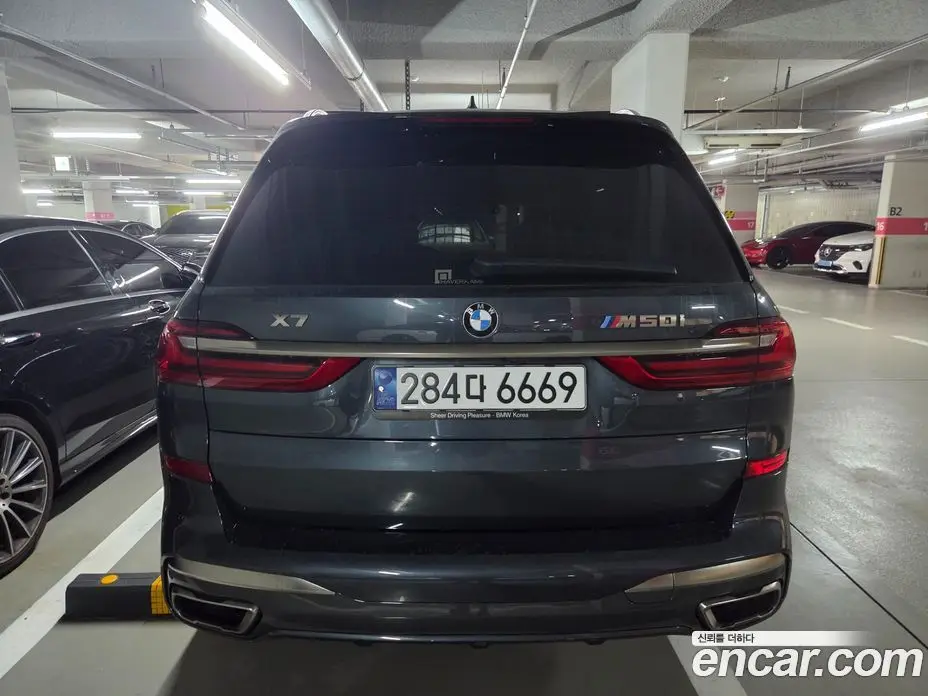 BMW X7 2021 4.4 автомат (гидро), фото 4