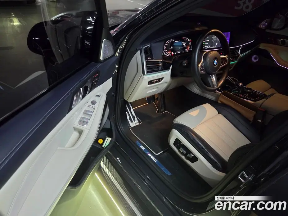BMW X7 2021 4.4 автомат (гидро), фото 7