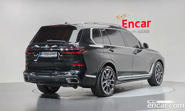 BMW X7 2025 3.0 автомат (гидро), миниатюра 2