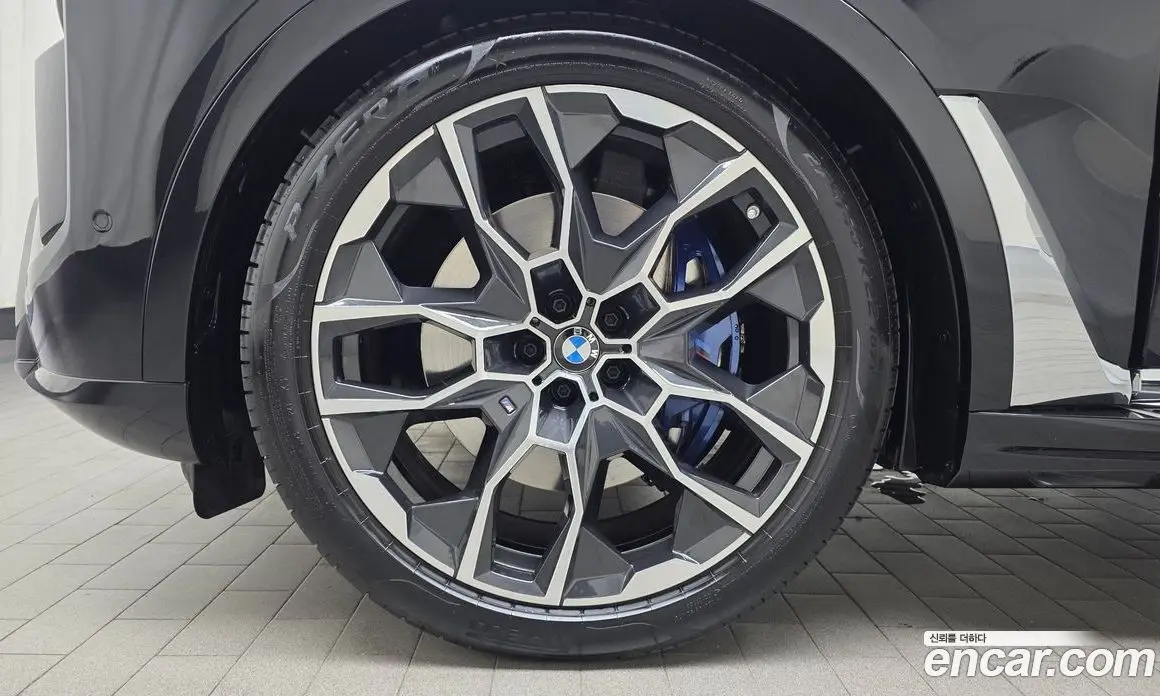 BMW X7 2025 3.0 автомат (гидро), фото 5
