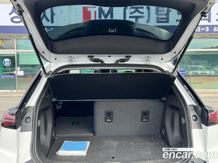 Chevrolet 볼트 EUV 2023 автомат (гидро), фото 15