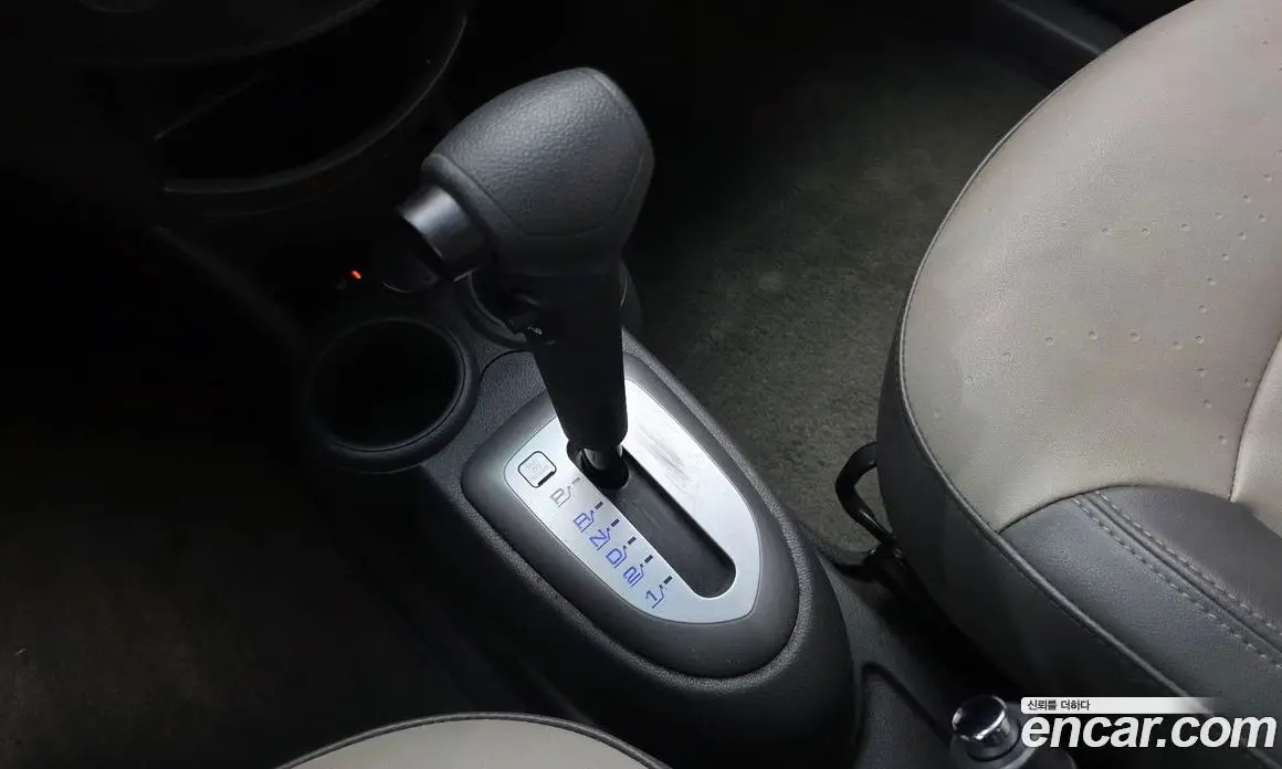 Chevrolet Spark 2012 1.0 автомат (гидро), фото 11