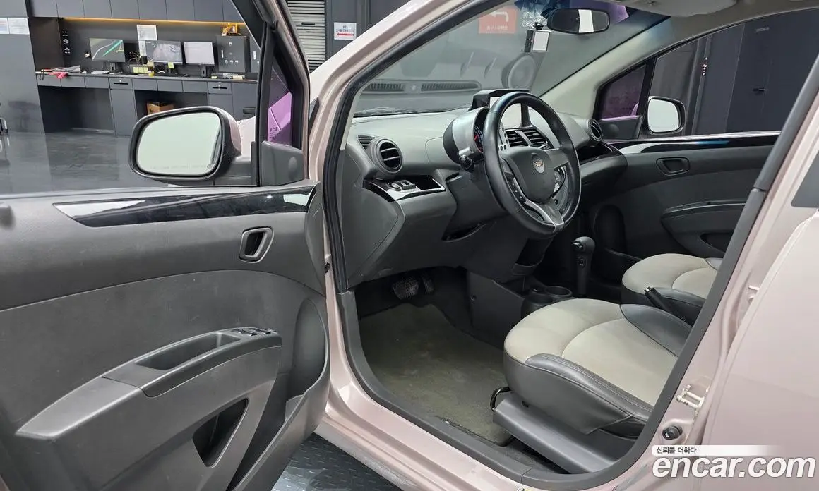 Chevrolet Spark 2012 1.0 автомат (гидро), фото 12
