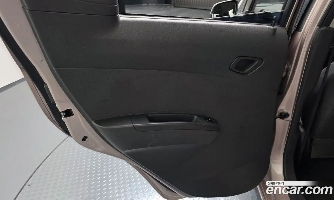 Chevrolet Spark 2012 1.0 автомат (гидро), фото 14