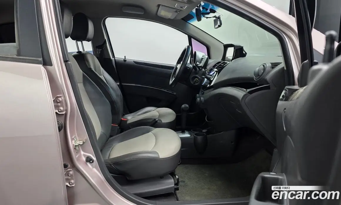 Chevrolet Spark 2012 1.0 автомат (гидро), фото 15
