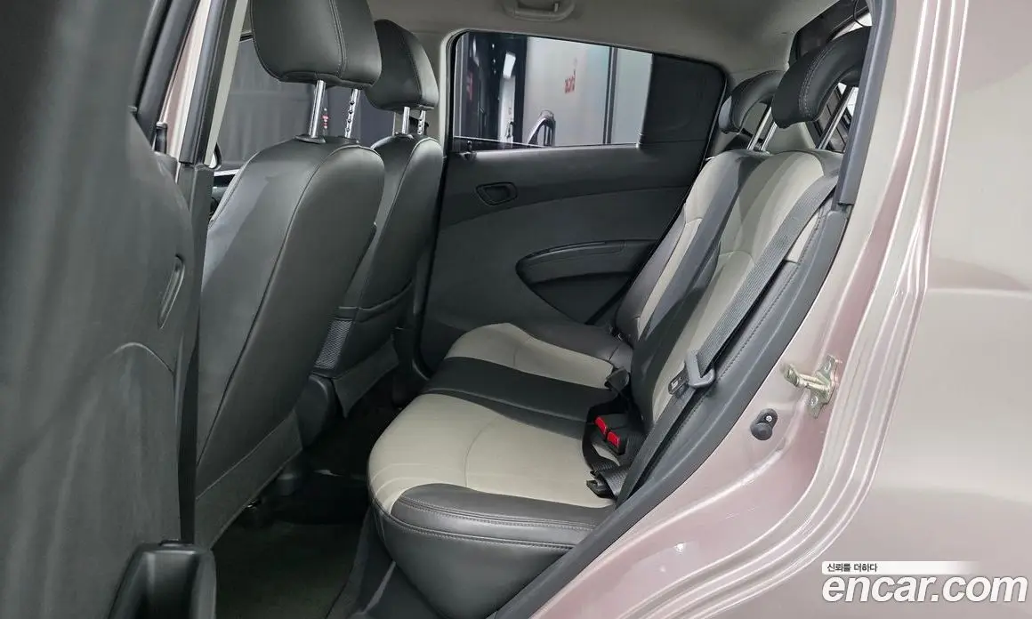 Chevrolet Spark 2012 1.0 автомат (гидро), фото 17