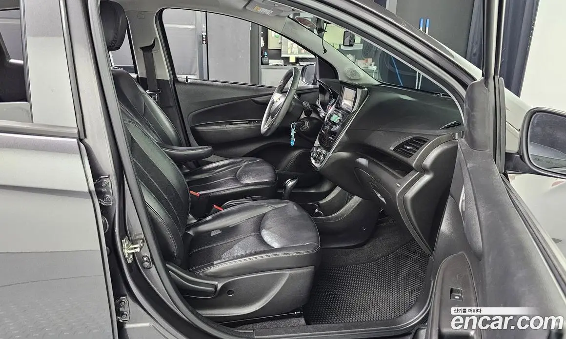 Chevrolet Spark 2016 1.0 автомат (гидро), фото 12