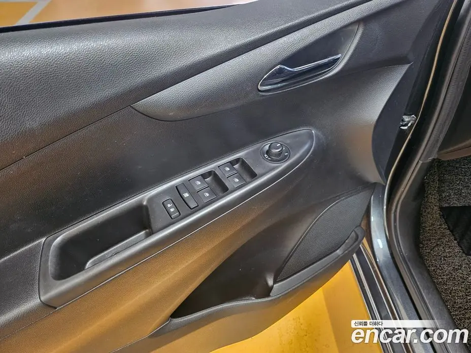 Chevrolet Spark 2019 1.0 автомат (гидро), фото 15