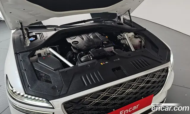Genesis GV70 2024 2.5 автомат (гидро), миниатюра 5