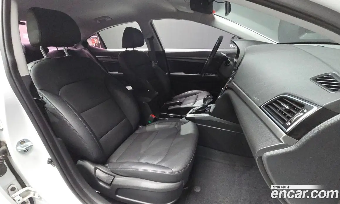 Hyundai Avante 2015 1.6 автомат (гидро), фото 11