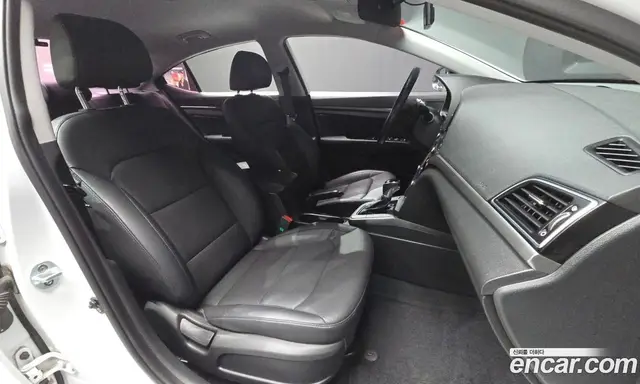 Hyundai Avante 2015 1.6 автомат (гидро), миниатюра 11