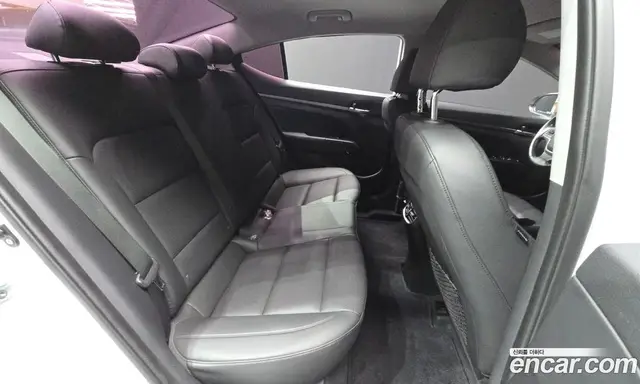 Hyundai Avante 2015 1.6 автомат (гидро), миниатюра 12