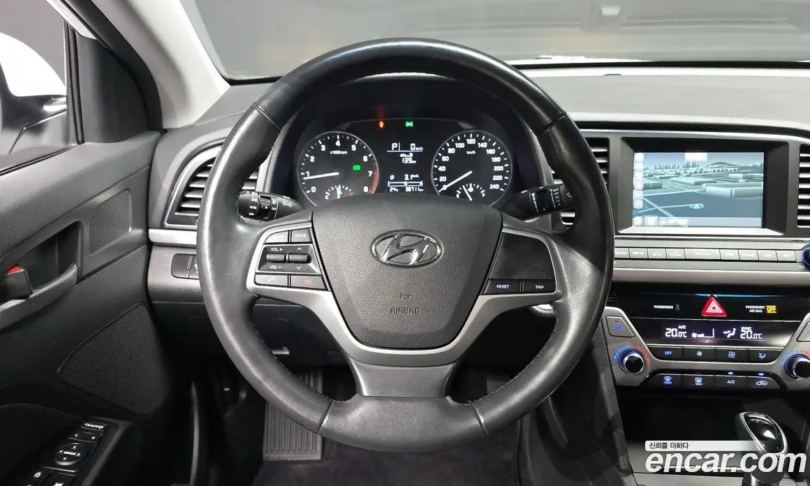 Hyundai Avante 2015 1.6 автомат (гидро), фото 13