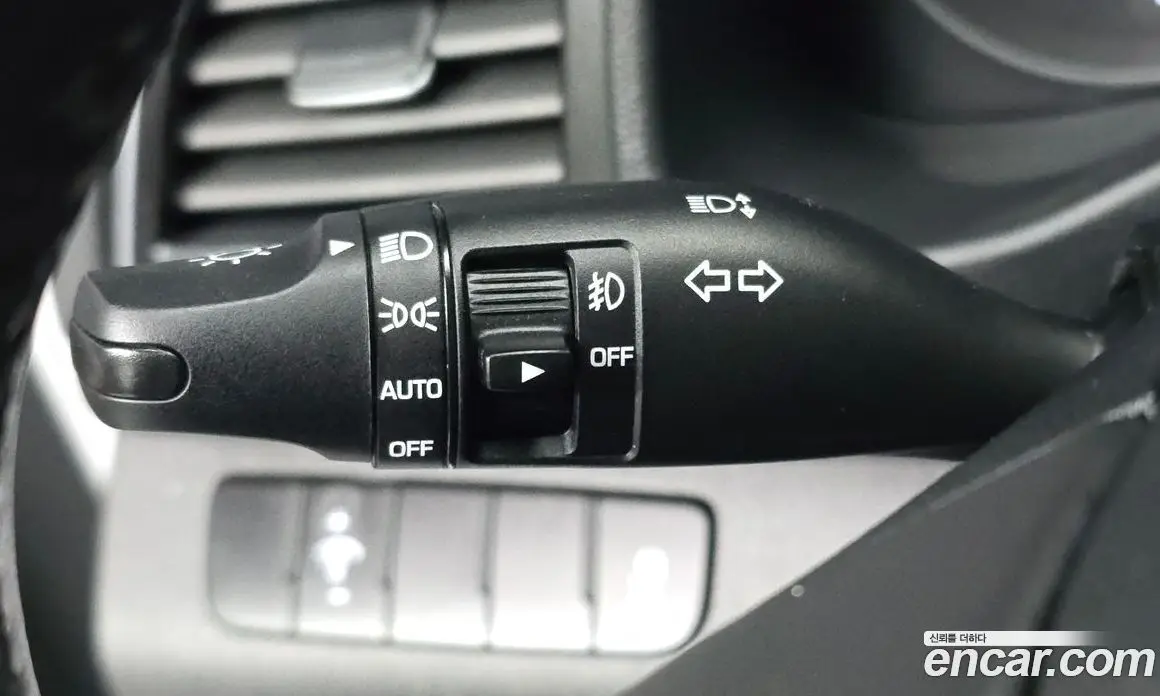 Hyundai Avante 2015 1.6 автомат (гидро), фото 17