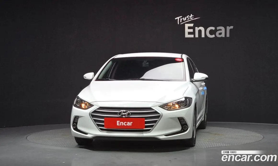Hyundai Avante 2015 1.6 автомат (гидро), фото 3