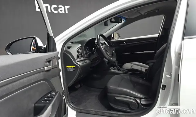 Hyundai Avante 2015 1.6 автомат (гидро), миниатюра 10