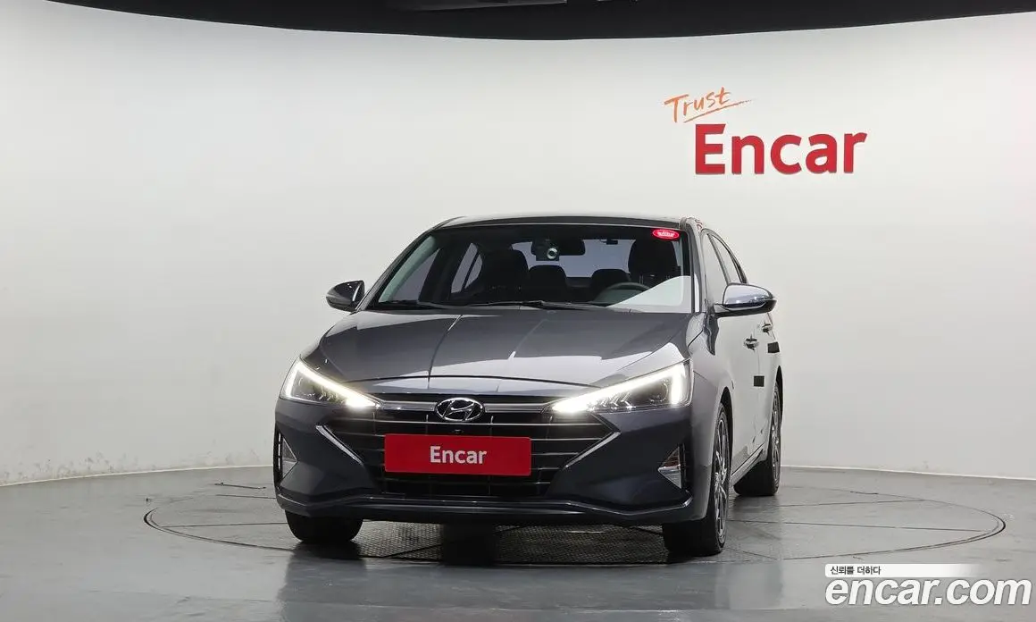Hyundai Avante 2019 1.6 автомат (гидро), фото 3