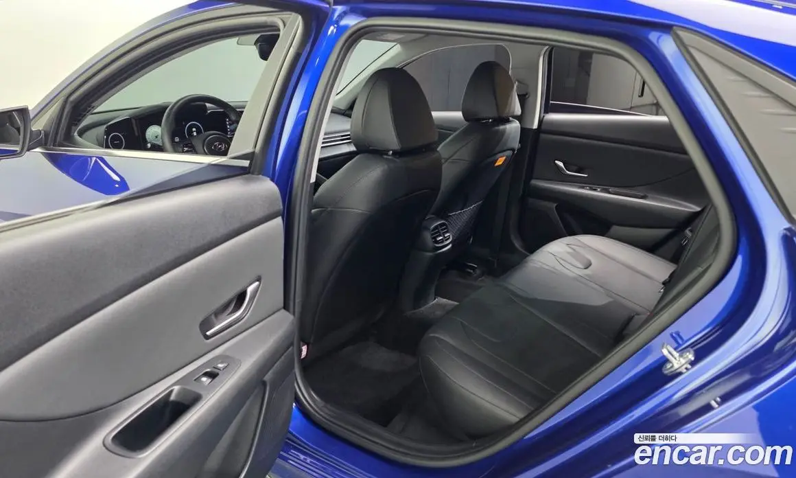 Hyundai Avante 2020 1.6 автомат (гидро), фото 16