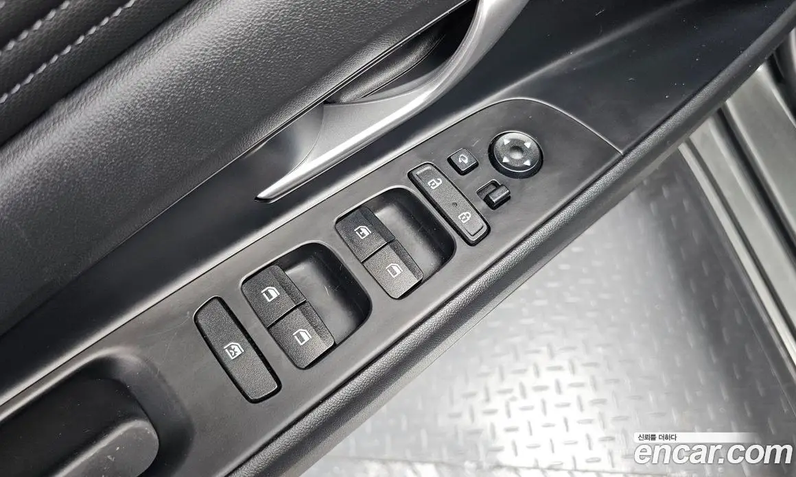 Hyundai Avante 2020 1.6 автомат (гидро), фото 13