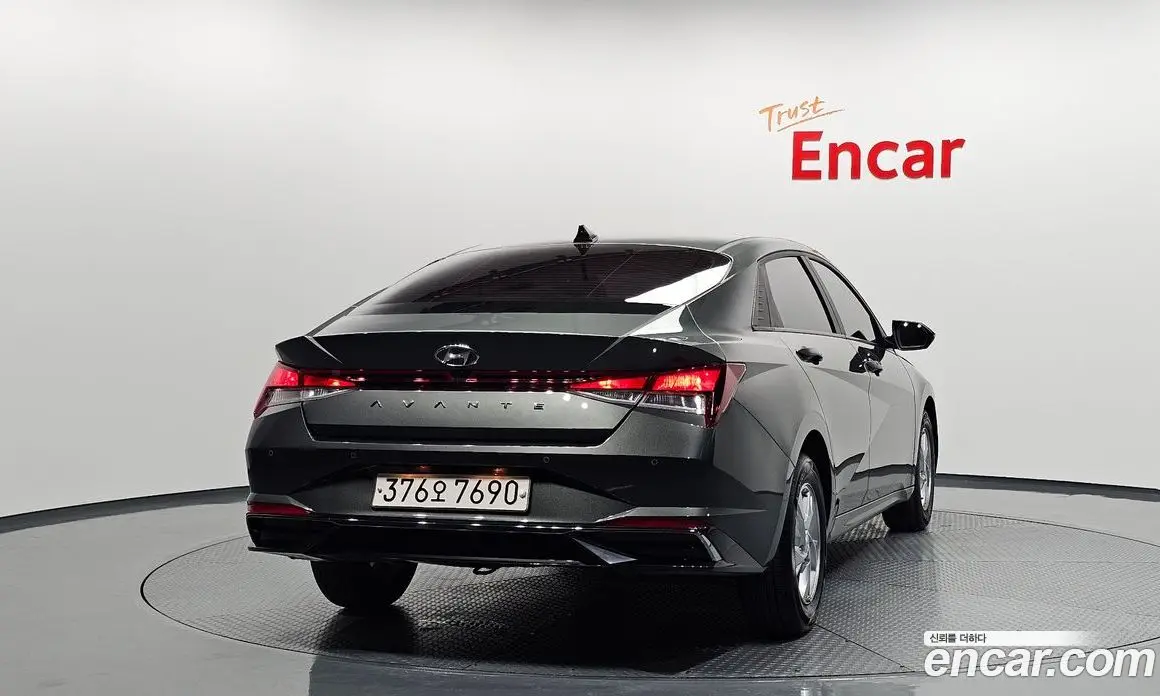 Hyundai Avante 2020 1.6 автомат (гидро), фото 4